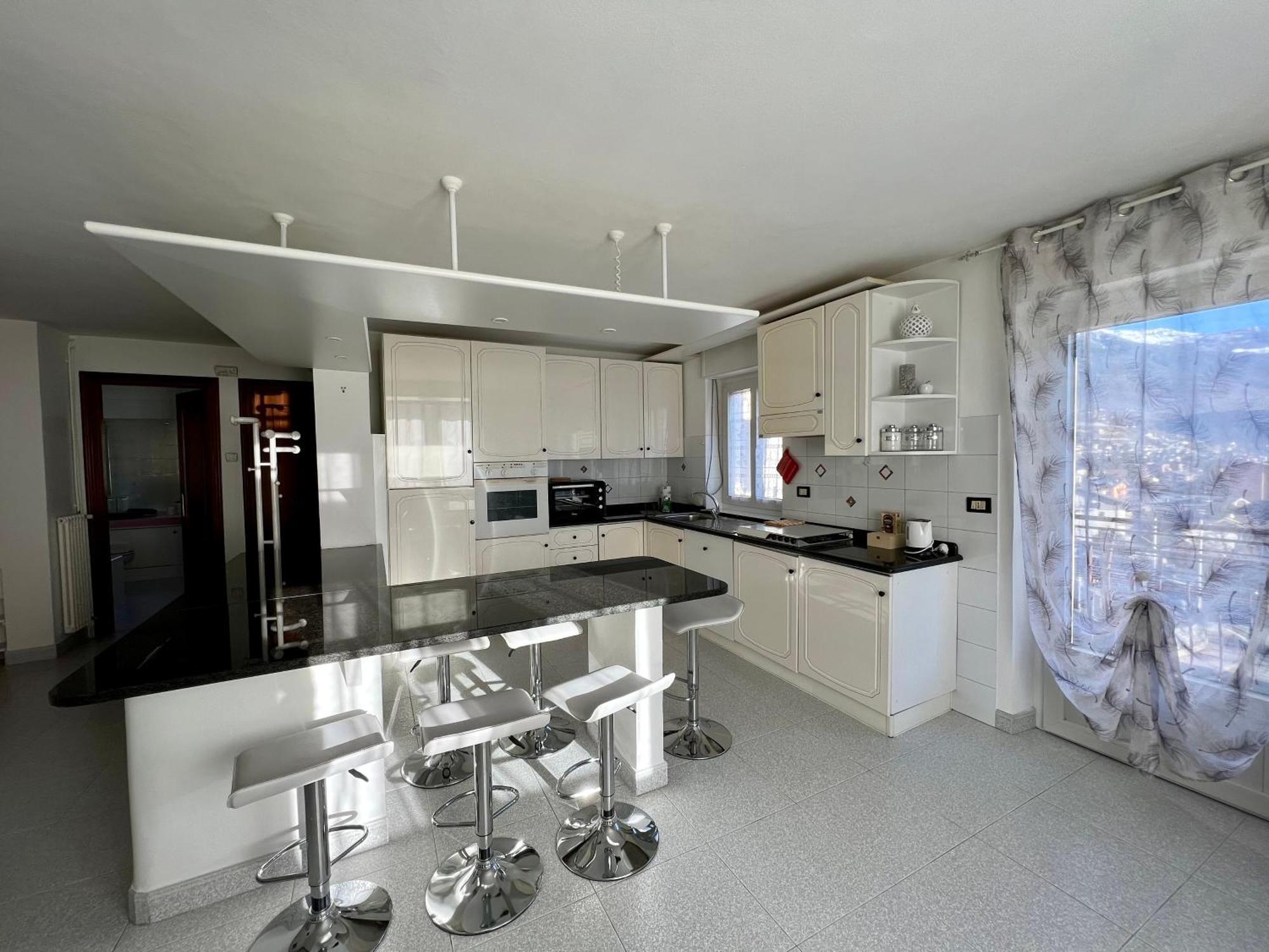 Beau Soleil Apartment Aosta Bagian luar foto
