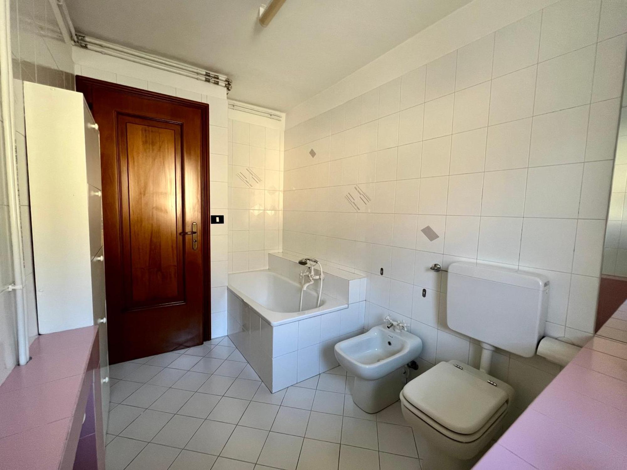 Beau Soleil Apartment Aosta Bagian luar foto
